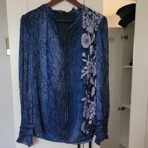 Blue Snakeskin Print Graphic Embellished Blouse with Cuffed Sleeves